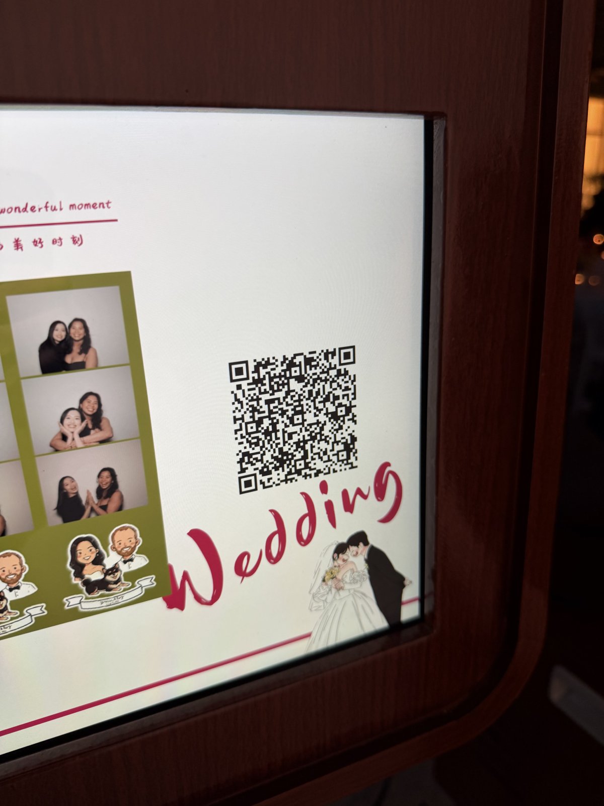 Wedding photo strips alongside the QR download code on the booth screen